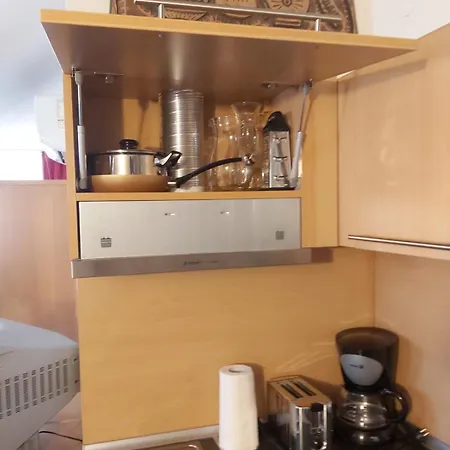 Lägenhet апартамент-студио б4-4-1 божурленд