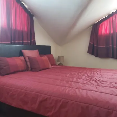 апартамент-студио б4-4-1 божурленд *