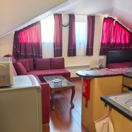 апартамент-студио б4-4-1 божурленд * Bansko