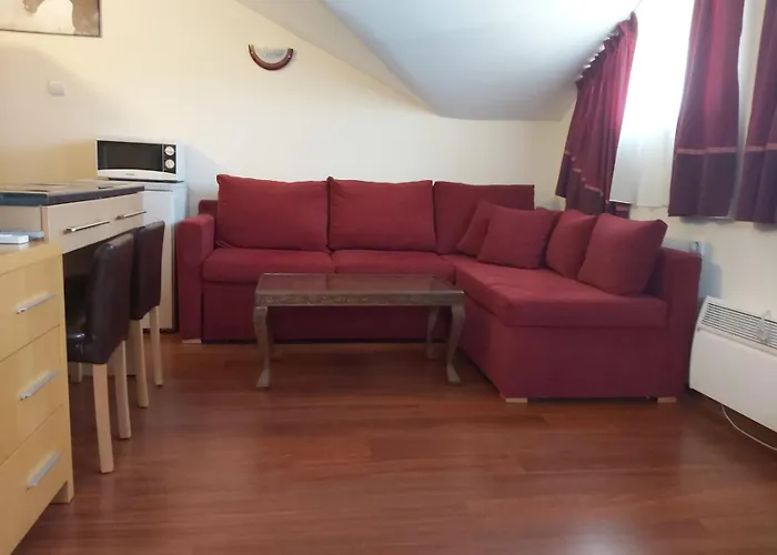 апартамент-студио б4-4-1 божурленд * Bansko