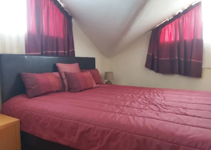 апартамент-студио б4-4-1 божурленд *