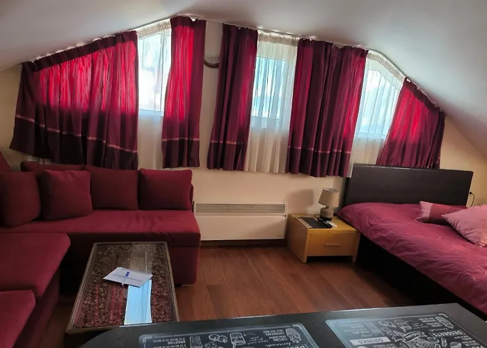 апартамент-студио б4-4-1 божурленд *